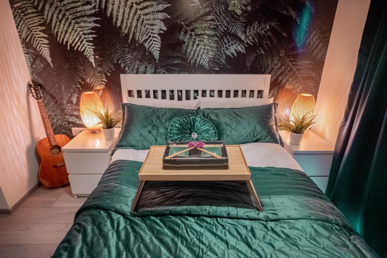 Forest Work & Relax Accommodation Overstone المظهر الخارجي الصورة